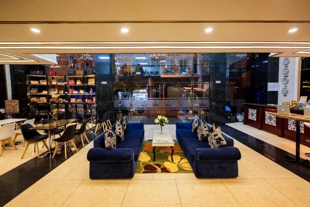 Golden Crown Hotel Saigon 胡志明市 外观 照片
