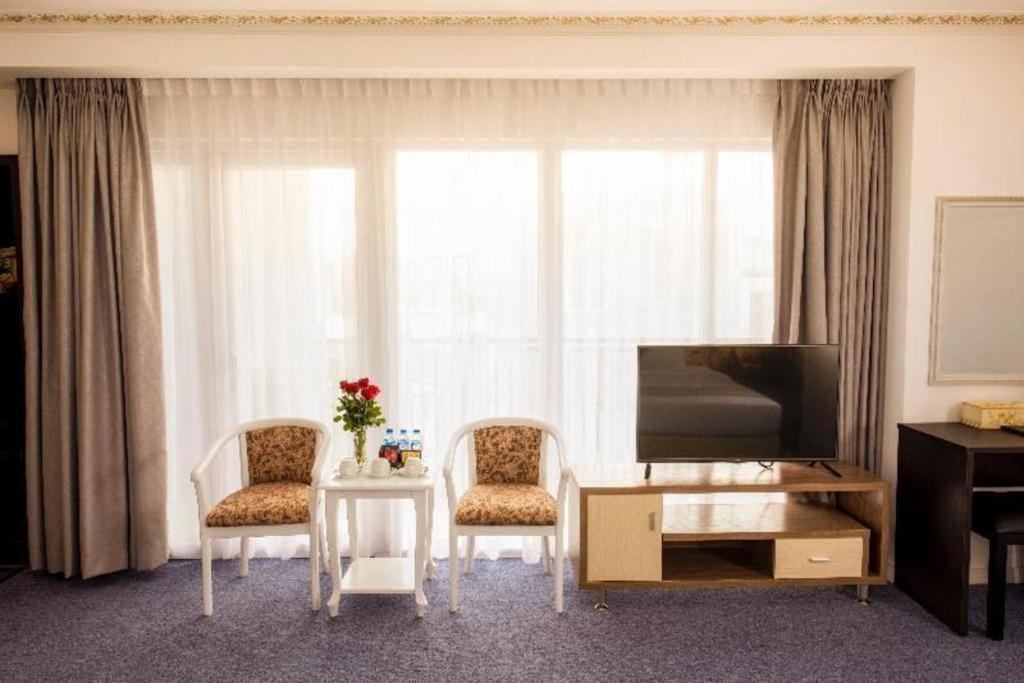 Golden Crown Hotel Saigon 胡志明市 外观 照片